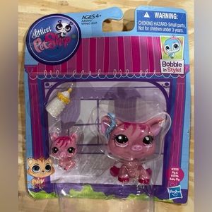 Littlest pet shop, pig and baby pig